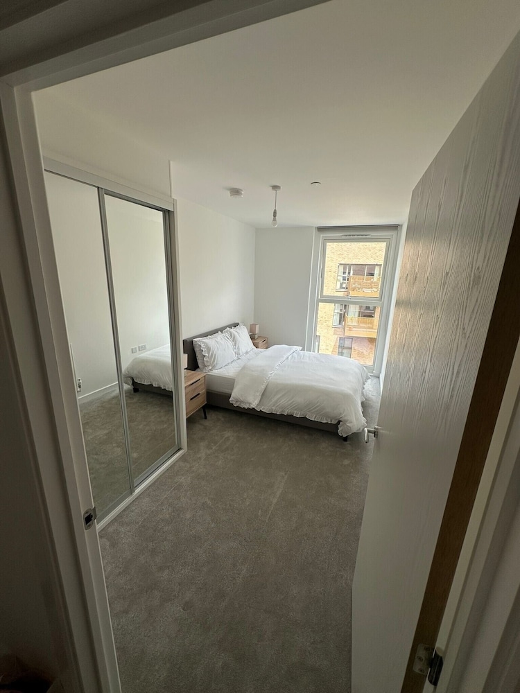 London Bliss Apartment Retreat