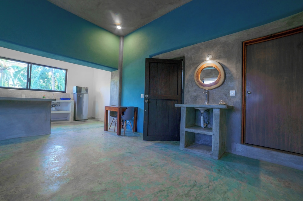 Casa Flores Zicatela