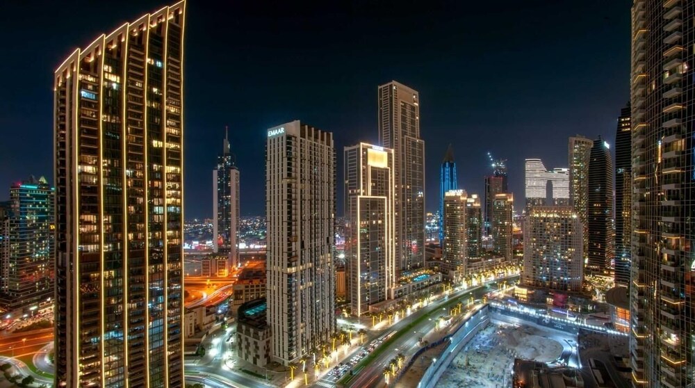 30th Floor Near Burj Khailfa Dubai Mal