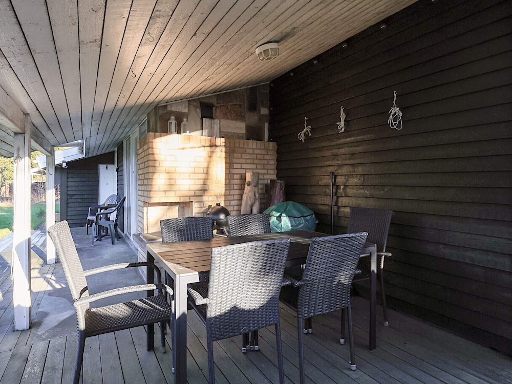 4 Star Holiday Home in Hals