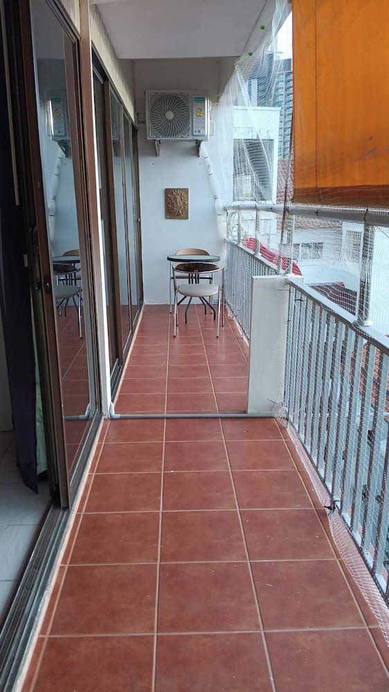 Sombat Condo Seaview 1 Bedroom