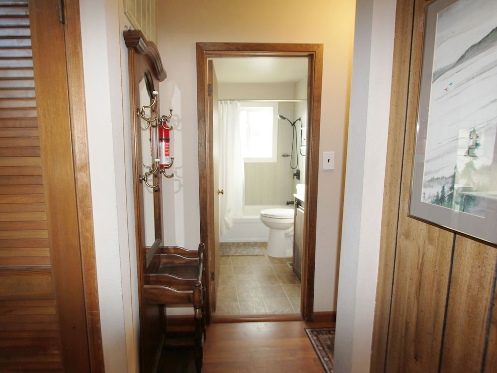 Hch0864 - Donner Cabin 3 Bedroom Home
