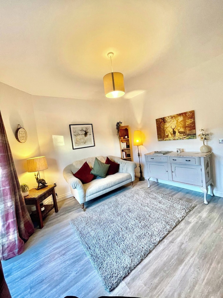 Newcastle Pet Friendly Annex, Drive, Garden, 10min Drive to City Centre