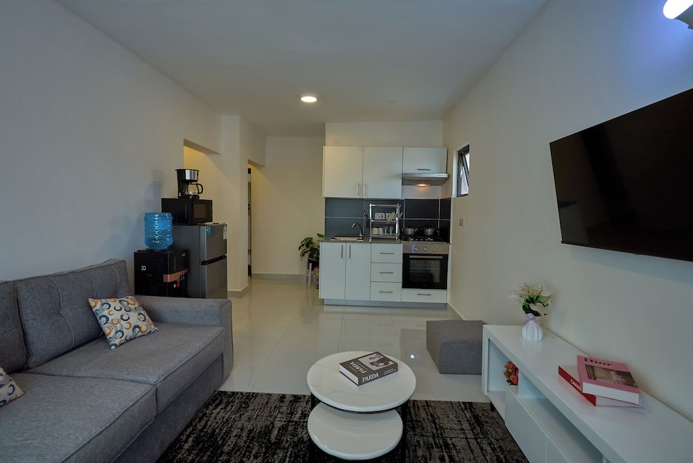 Luxore Apartments
