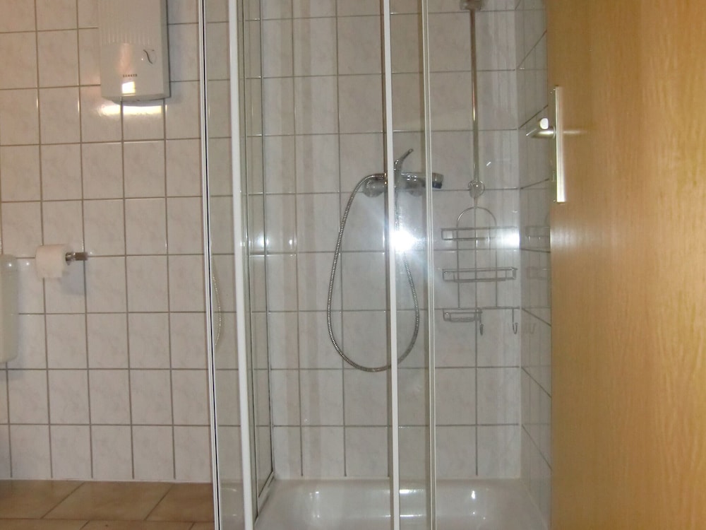 Idyllic Studio Apartment Near Kaifenheim and Near the Forest - Property Image 41