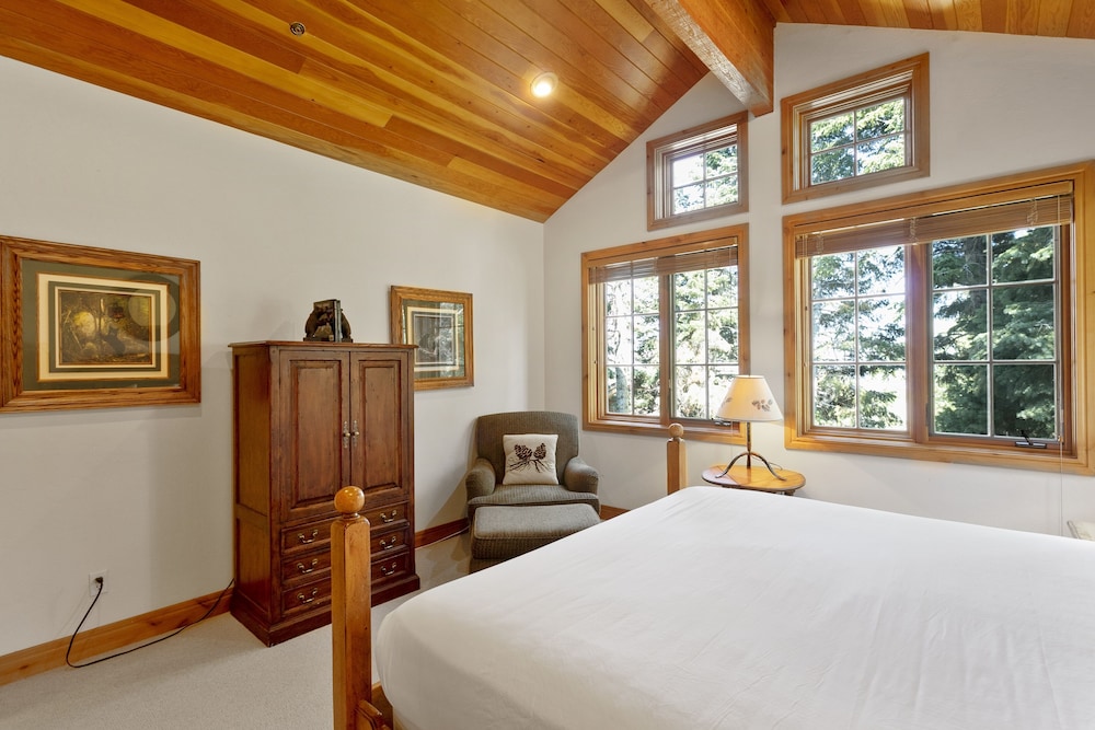 Bellemont Home at Deer Valley Resort - 6 Bedroom Home with Hot Tub #8 6 Home