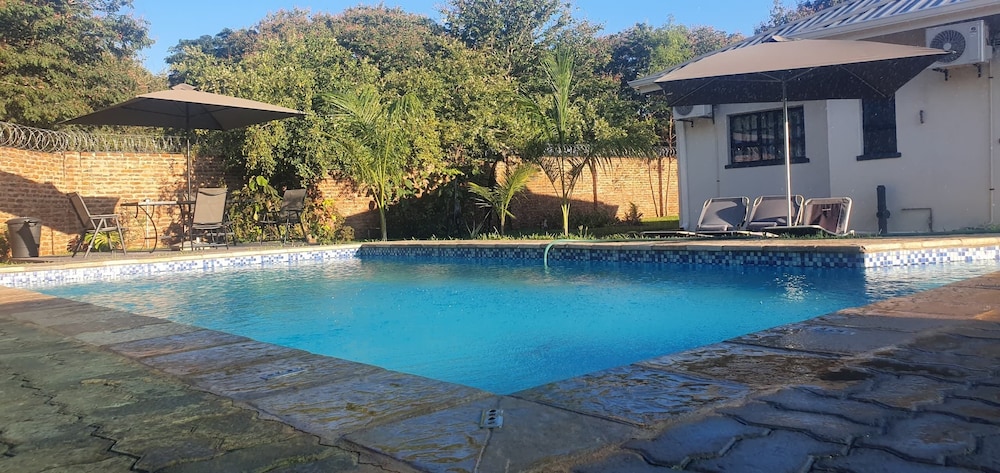 Murugare Lodge
