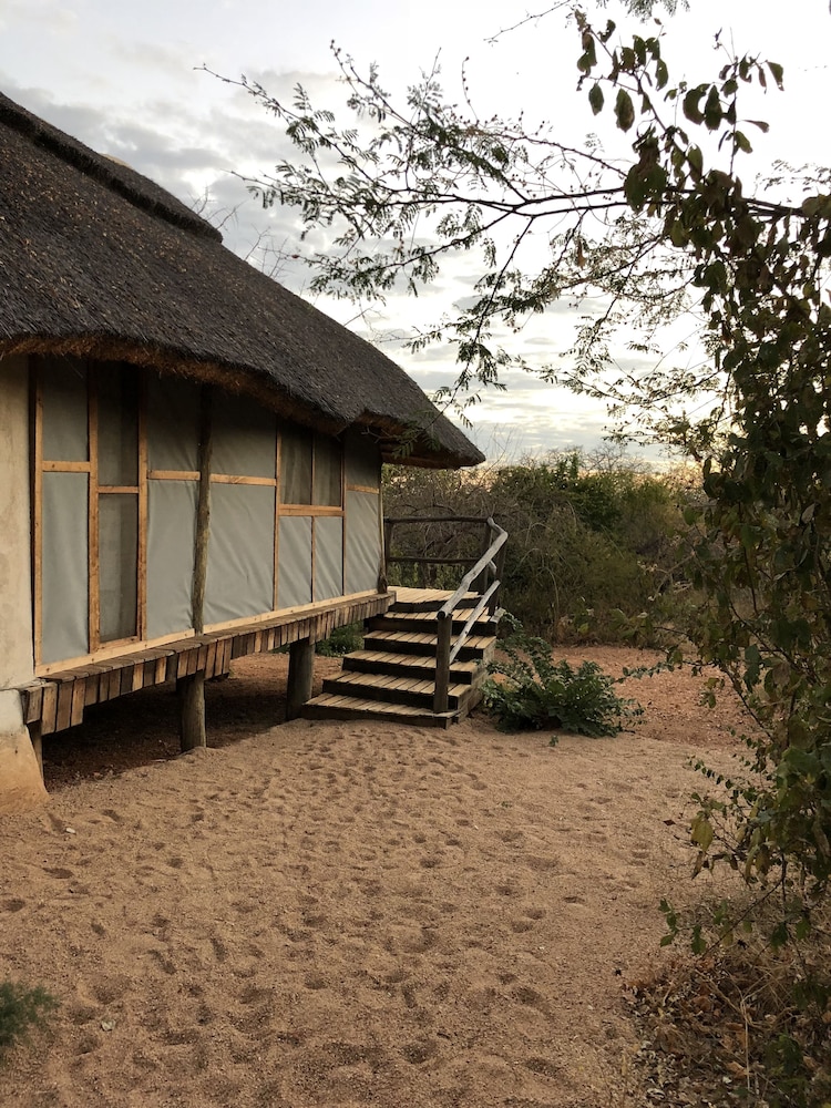 Mabata Makali Lodge & Campsite