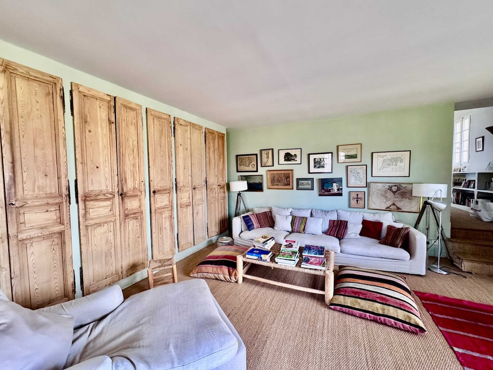 New Bastide Couronne d Aix Luxury in Aix-en-provence A Sophisticated Retreat for Families and Friends