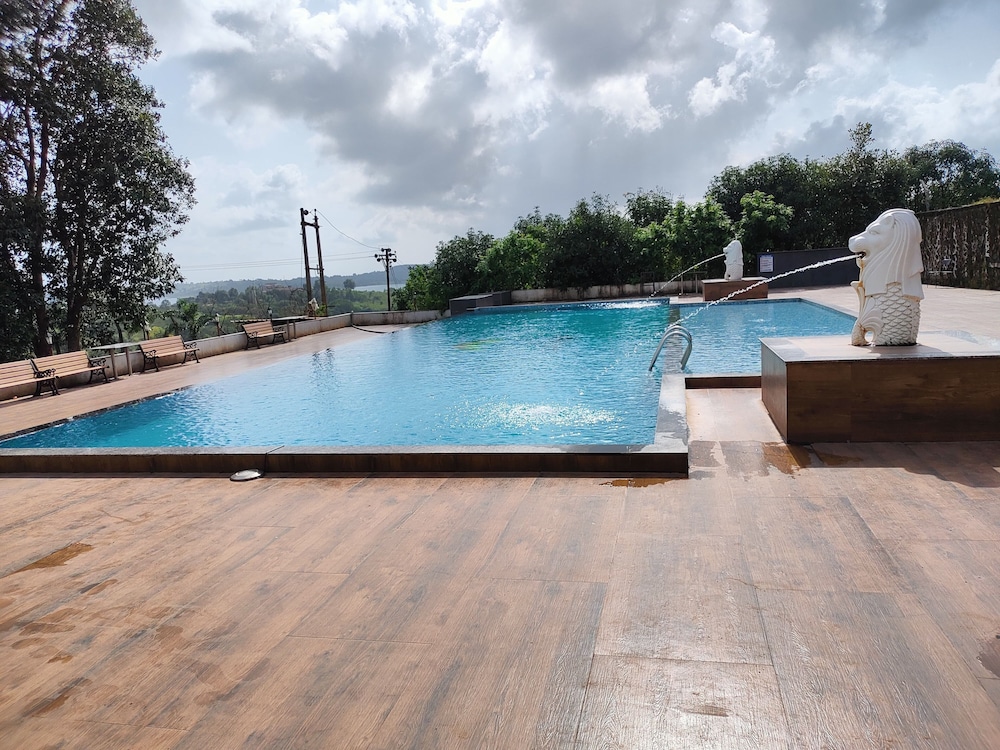 Jayshin Lake Vaitarna Resorts