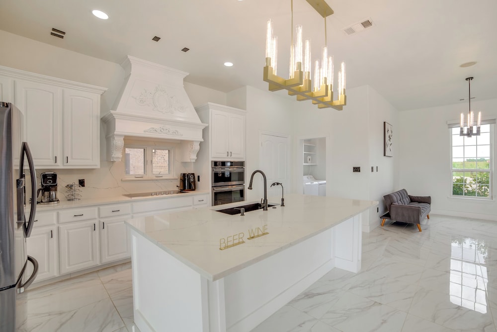 Sprawling Countryside Home in Dallas Area