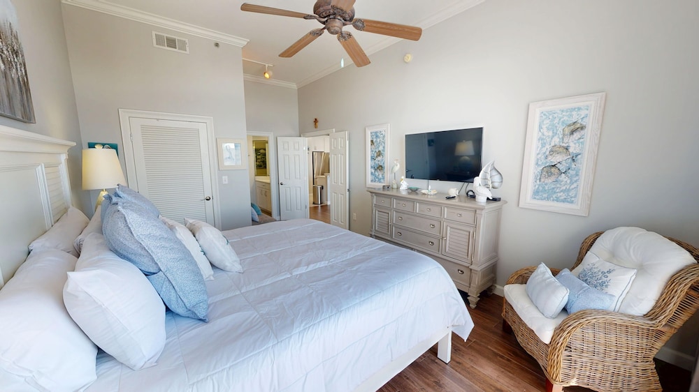 Sterling Shores Penthouse #2 3 Bedroom Condo