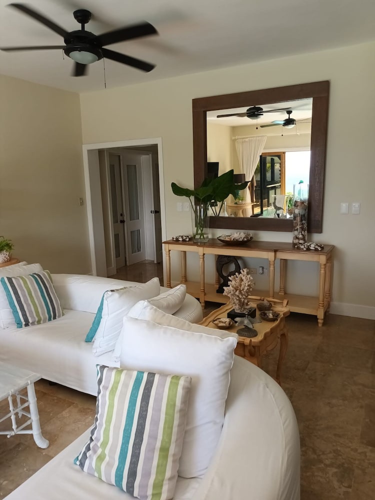 Magnificent Villa With Ocean View in Puerto Bahia