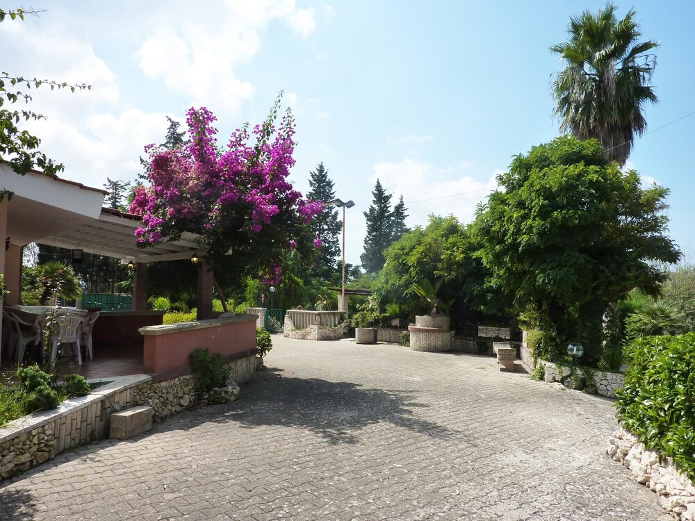 Olimpia Pool Villa