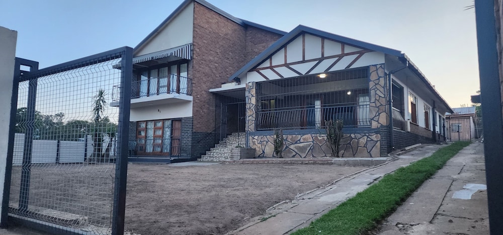 Pent Guesthouse Dundee