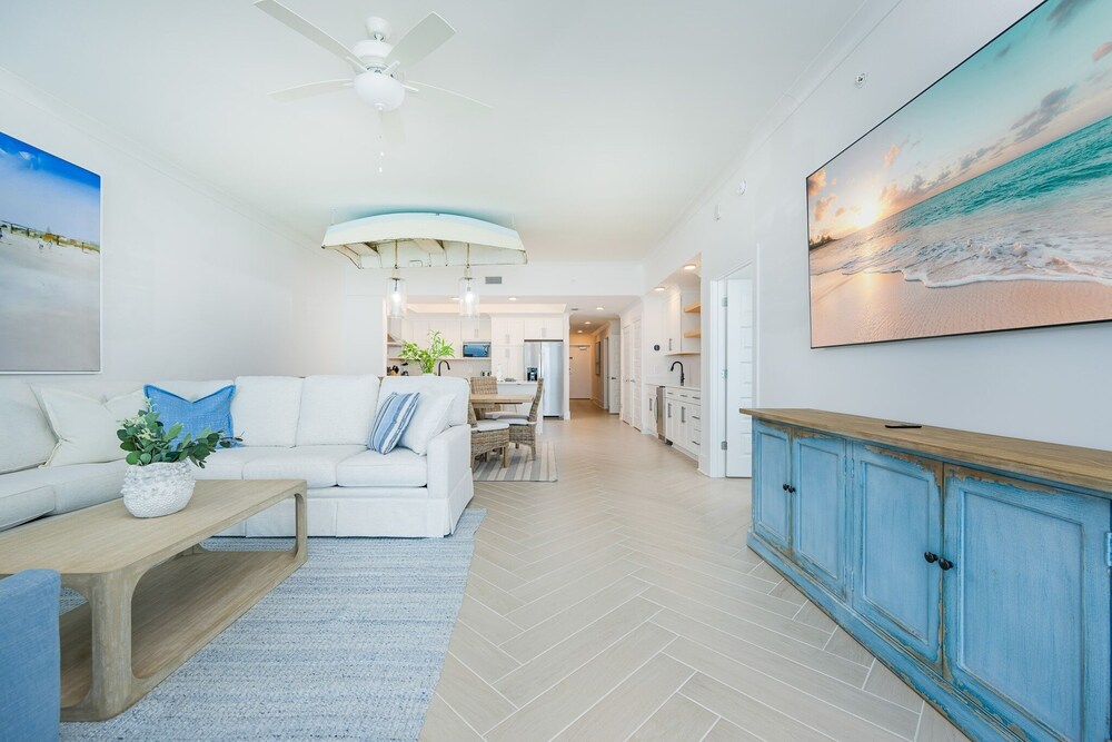 Phoenix Gulf Shores Ii 1702 3 Bedroom Condo