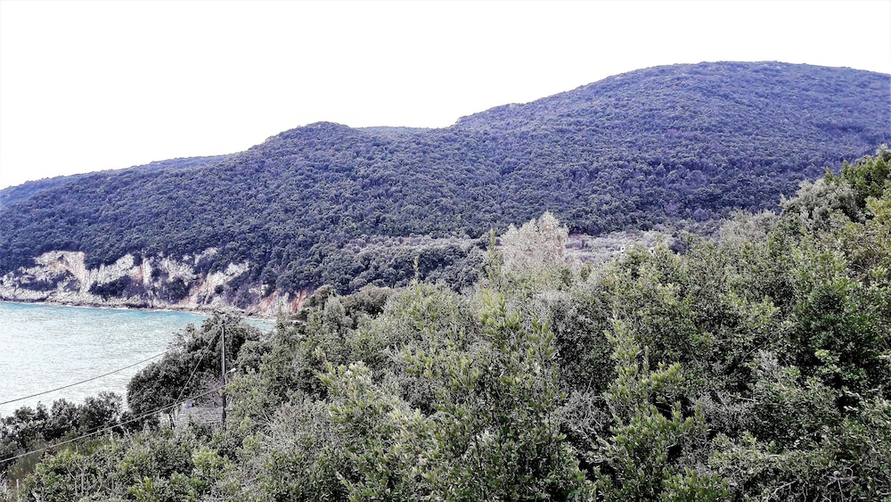 Dionysos Luxury Villa