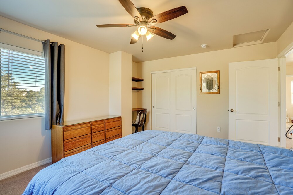 3 Mi to Downtown Prescott - Spacious Home w/ Patio