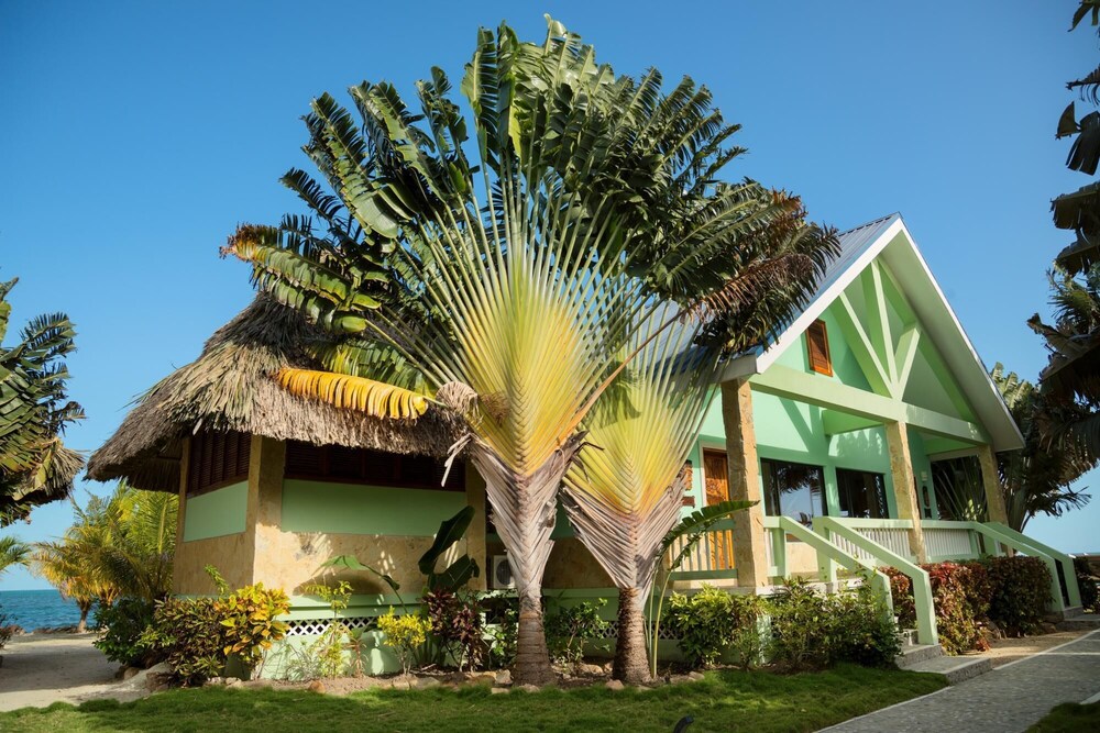 Exclusive Private Island With 360 Degree View of the Ocean