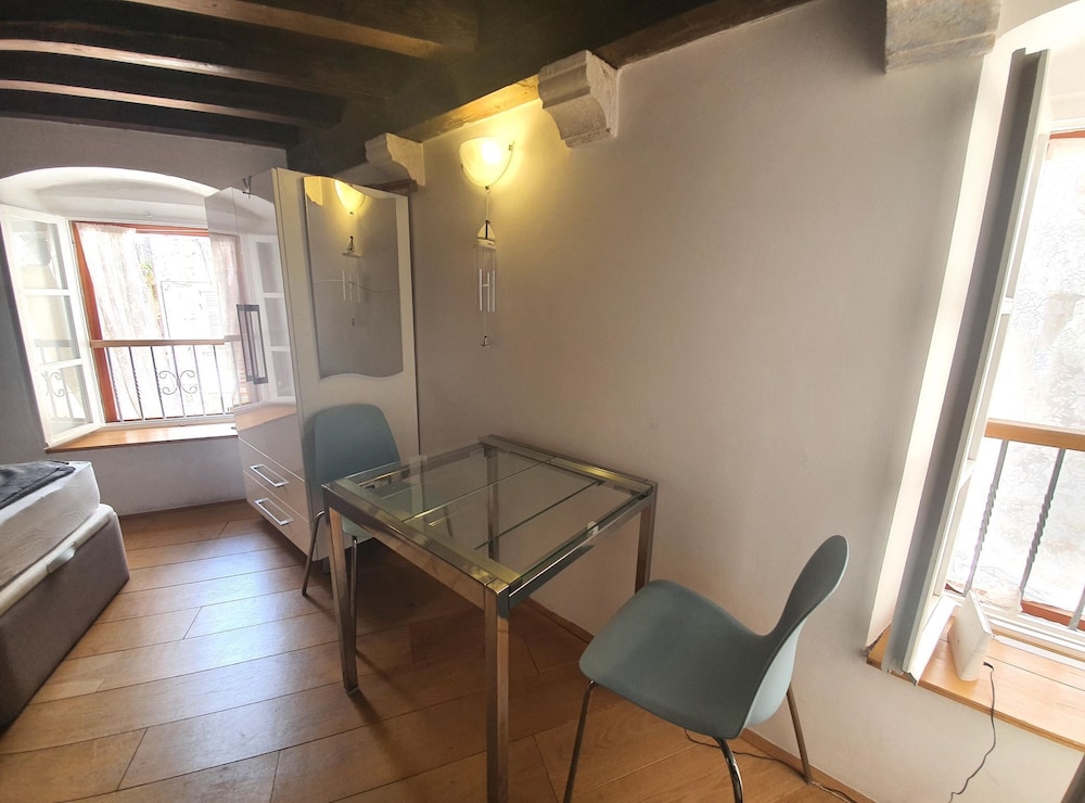Cozy Nest Old Town Hvar Apartment