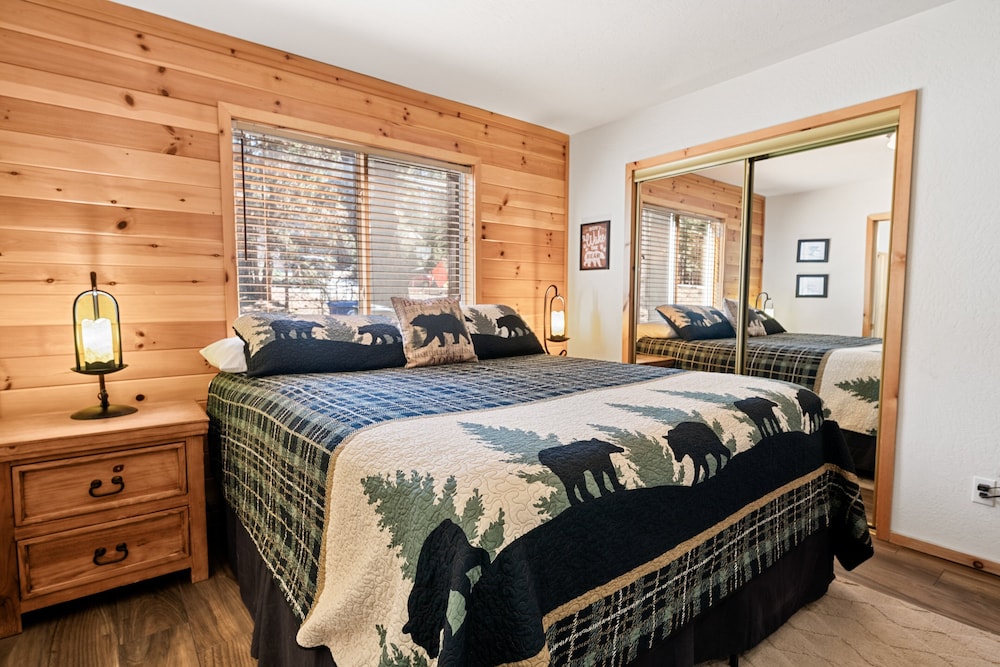 Catalina Creekside Cabin