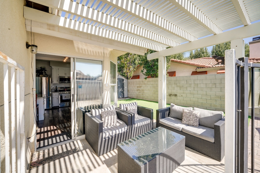Private Pool & Patio: Pet-friendly Bakersfield Gem