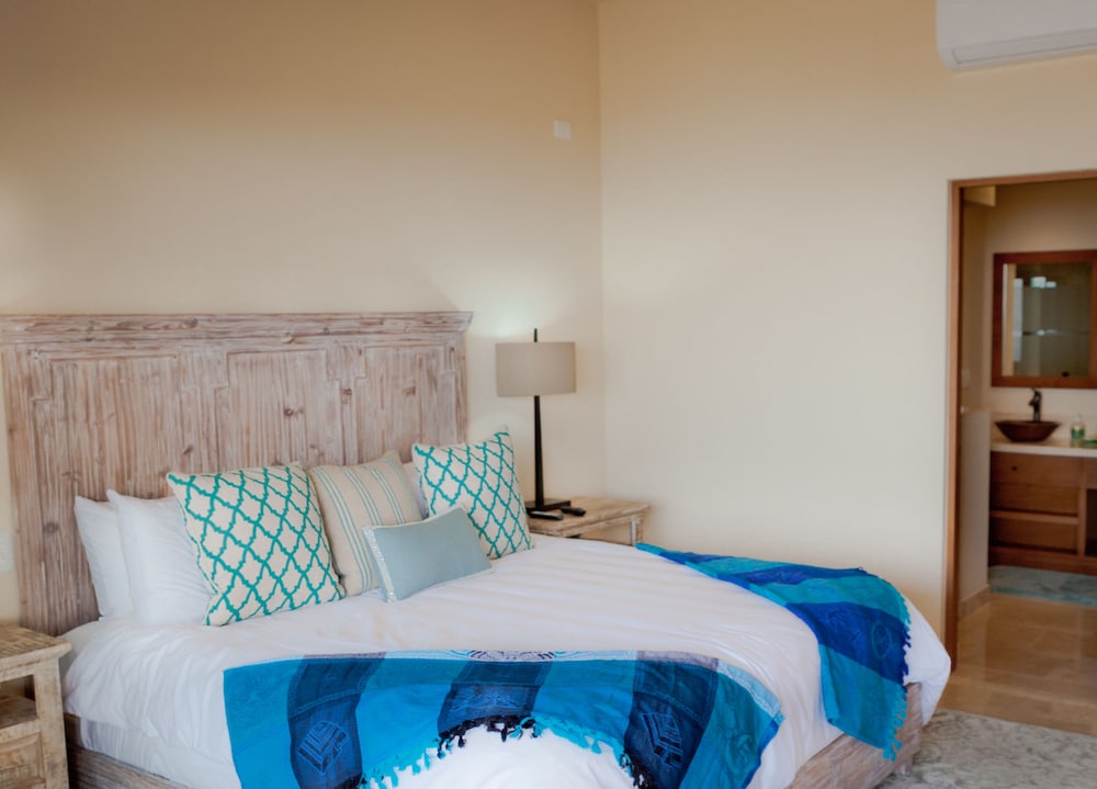 Quivira Los Cabos Condos & Homes - Vacation Rentals