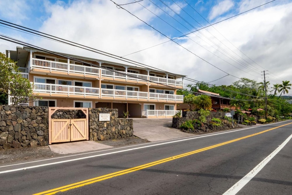 Hotel Kona Seaspray - Image 1