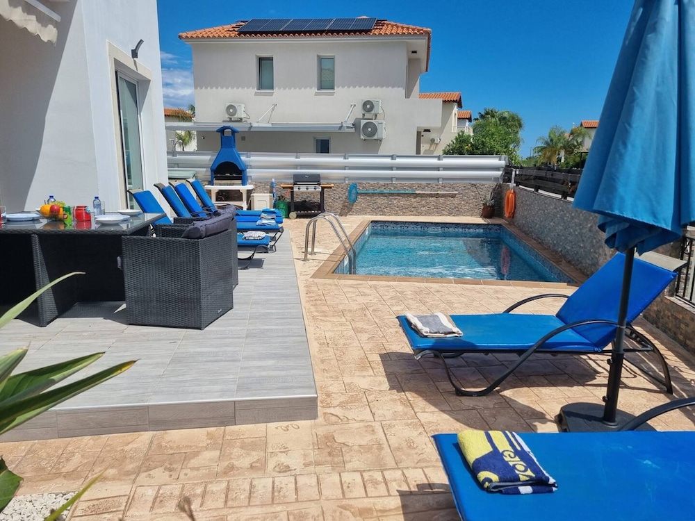 Ennazuse - Beautiful 2 Bedroom Villa in Pernera