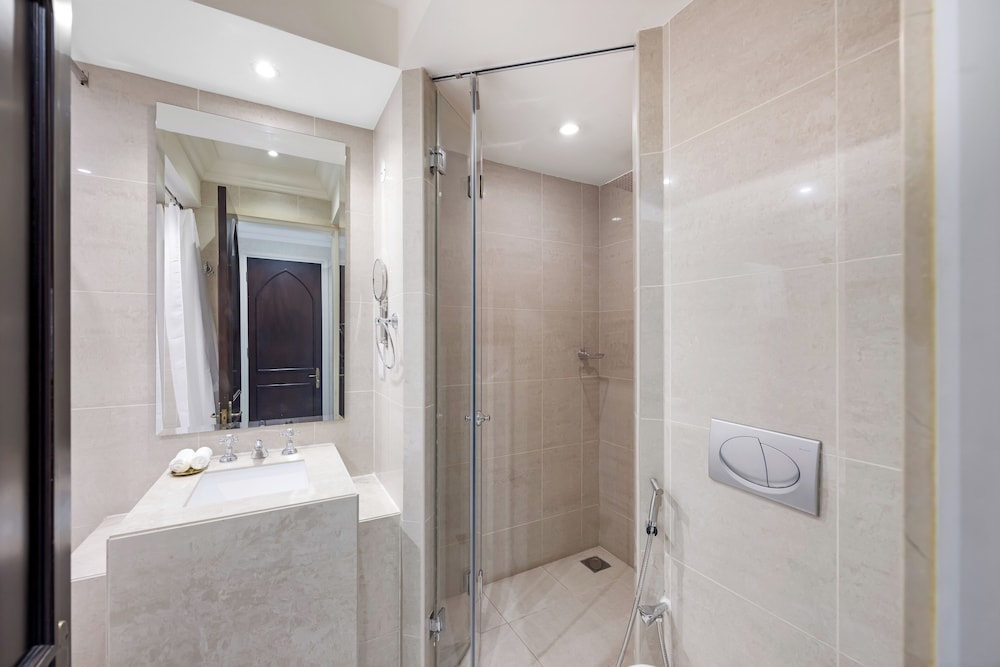 Durrani Homes - Heaven on Earth collection 5BR with panorama Burj Khalifa and fountain views