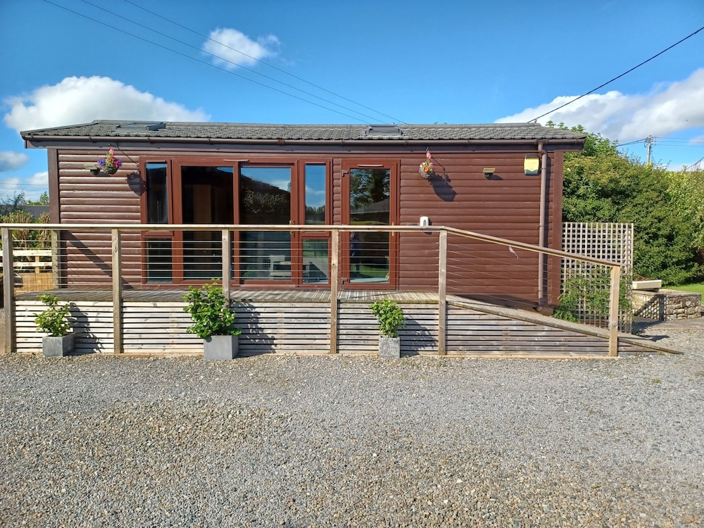 Green View Lodges