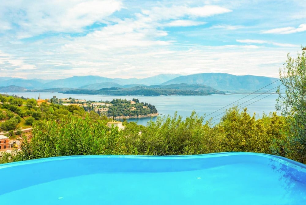 Bougainvillea Large Private Pool Walk to Beach Sea Views A C Wifi Car Not Required Eco-friend - 195 view 2