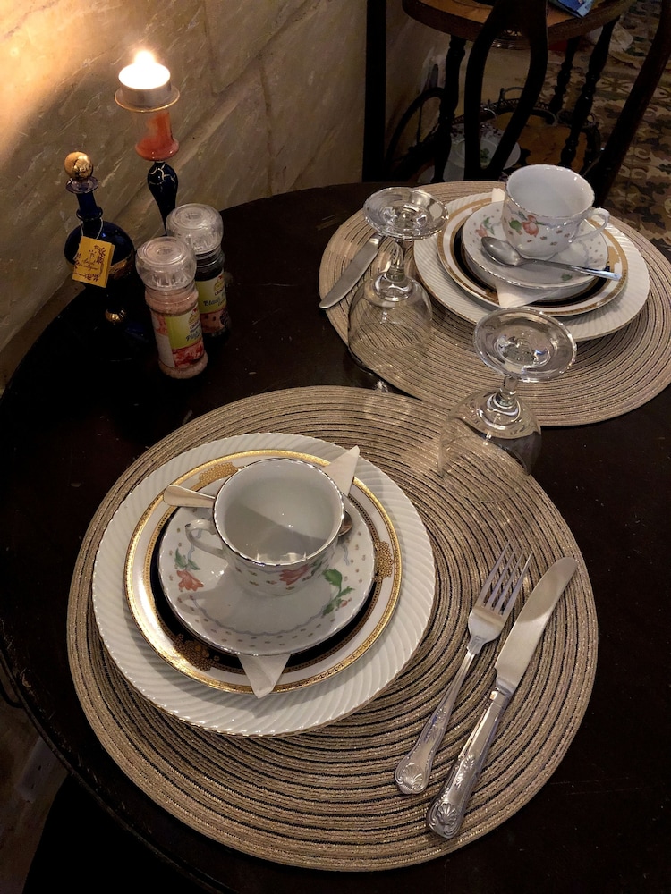 Lee's House Bed & Breakfast Sliema
