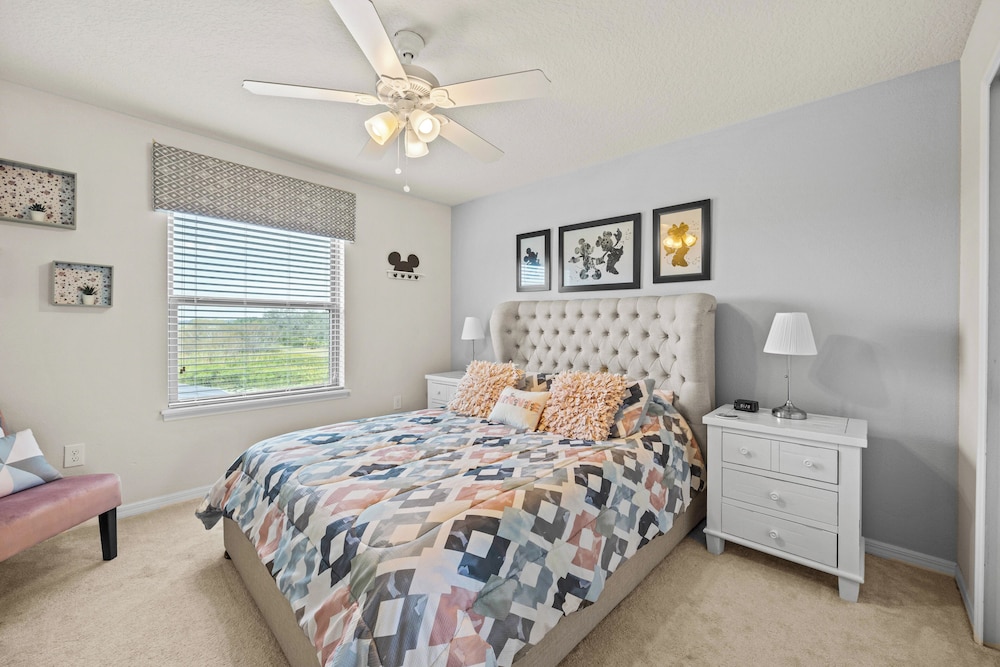 Solterra 6Br Luxury Villa W/ Pool & Resort Access - Image 2