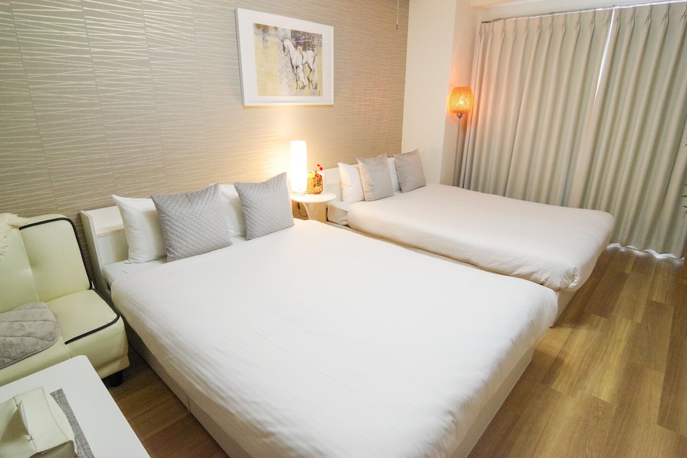 Nipponbashi Art Hotel
