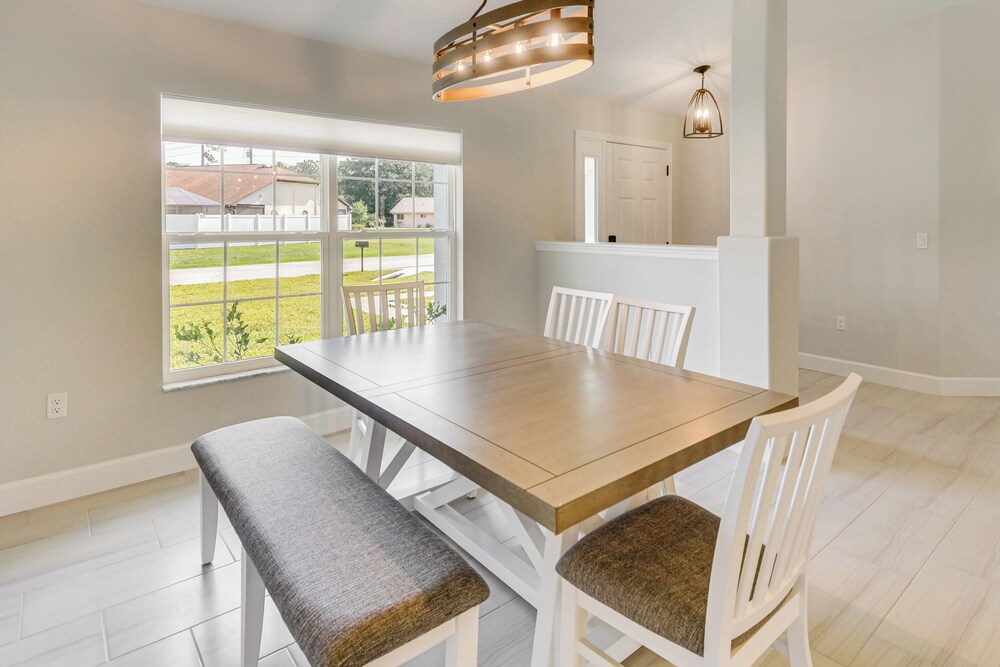 Newly Built Golf Course Home in Palm Coast!