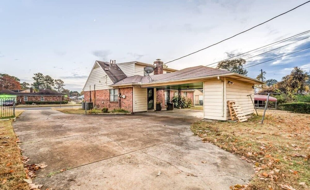 Pinecrest Cottage