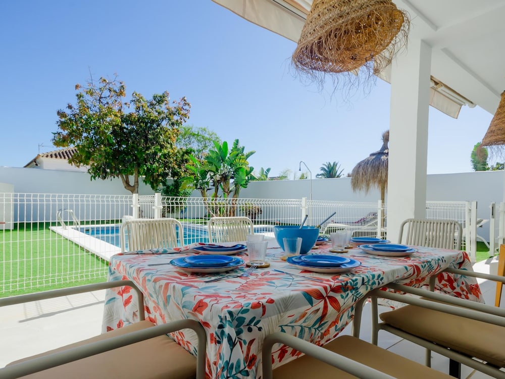 Moon Villa in Conil de la Frontera