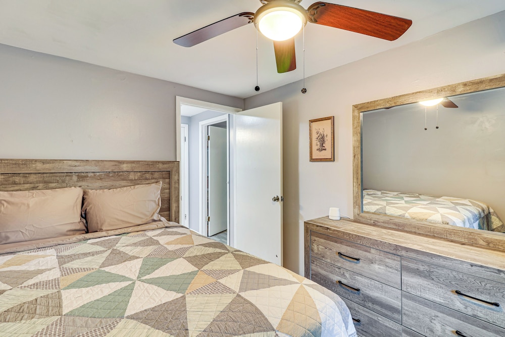 12 Mi to Rutgers: Brand New Apt w/ Home Office!