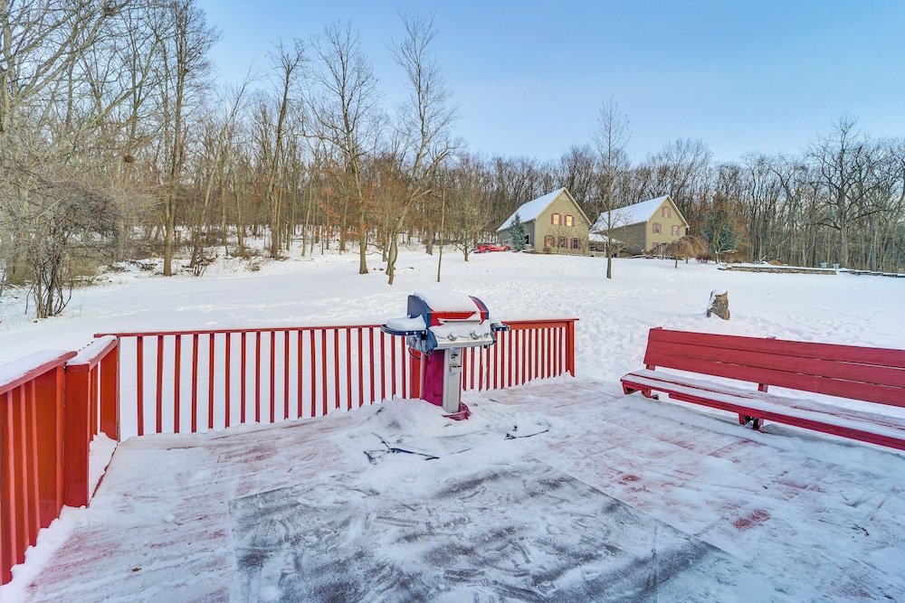 Half-mi to Lakemont Park: Family-friendly Home!