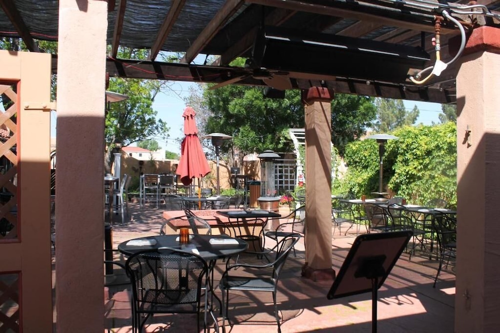 Adobe Rose Inn