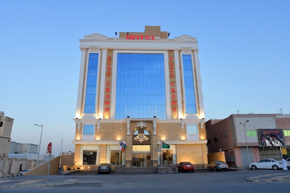 Crown City Hotel