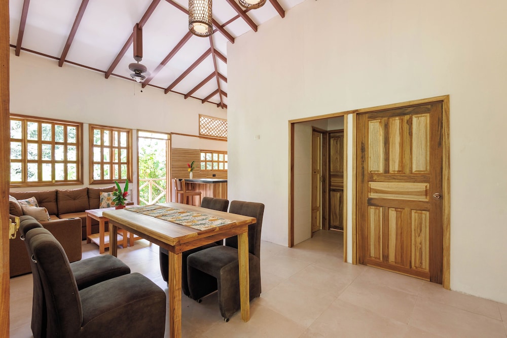 Villa Pina Dorada