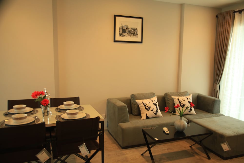 Pattaya Central Sea View Pool Suite