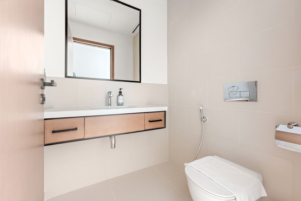 Vida Dubai Marina - 2108 1BD