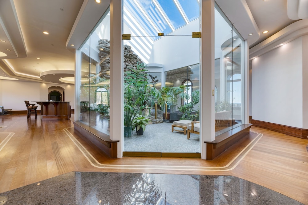 Bay Estate by Avantstay Waterfront Private Pond