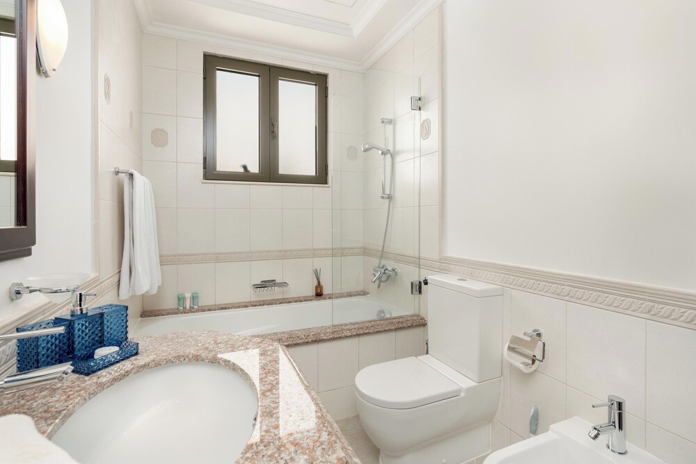 Private Palm Villa - Mint Stay