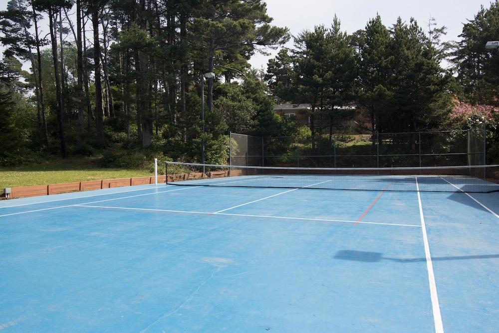 Whaler's Rest RV & Camping Resort