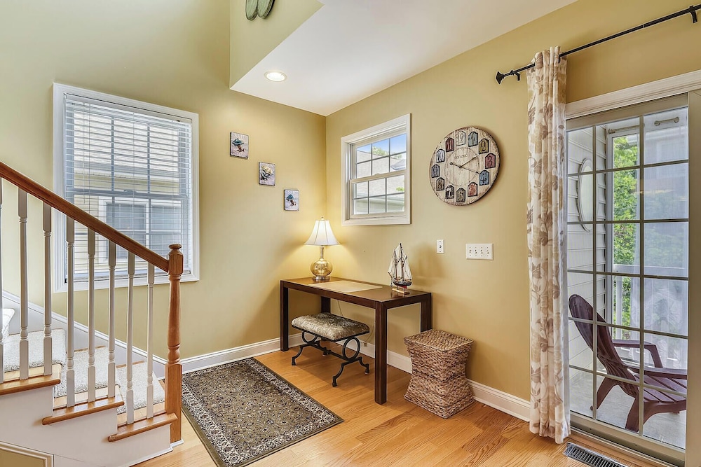 Rehoboth Avenue 506f