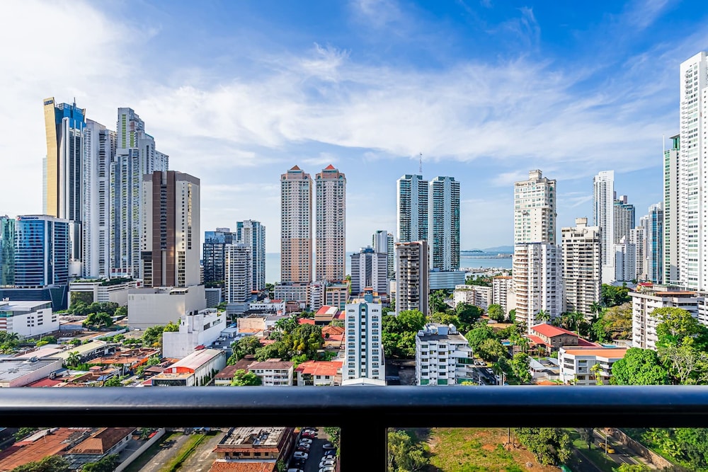 w Elegant 1BR w Bay View in Calle 50